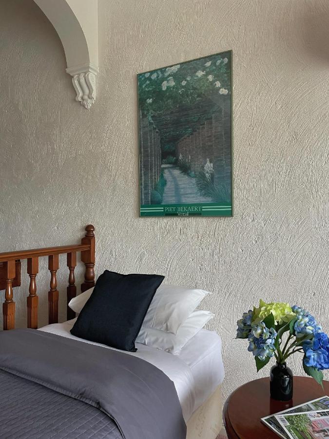 Victoria House Motor Inn Кройдон Экстерьер фото