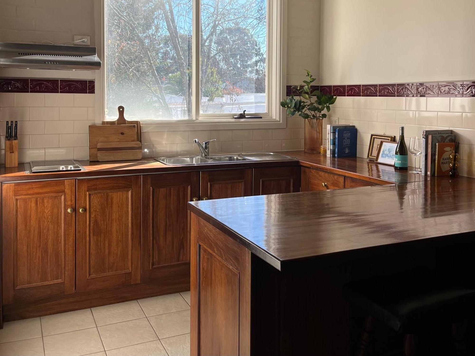 Victoria House Motor Inn Кройдон Экстерьер фото